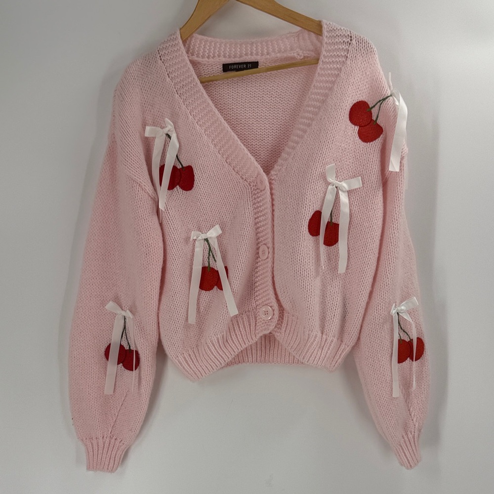 Forever 21 light pink oversized chunky cardigan sweater romantic cherries & bows